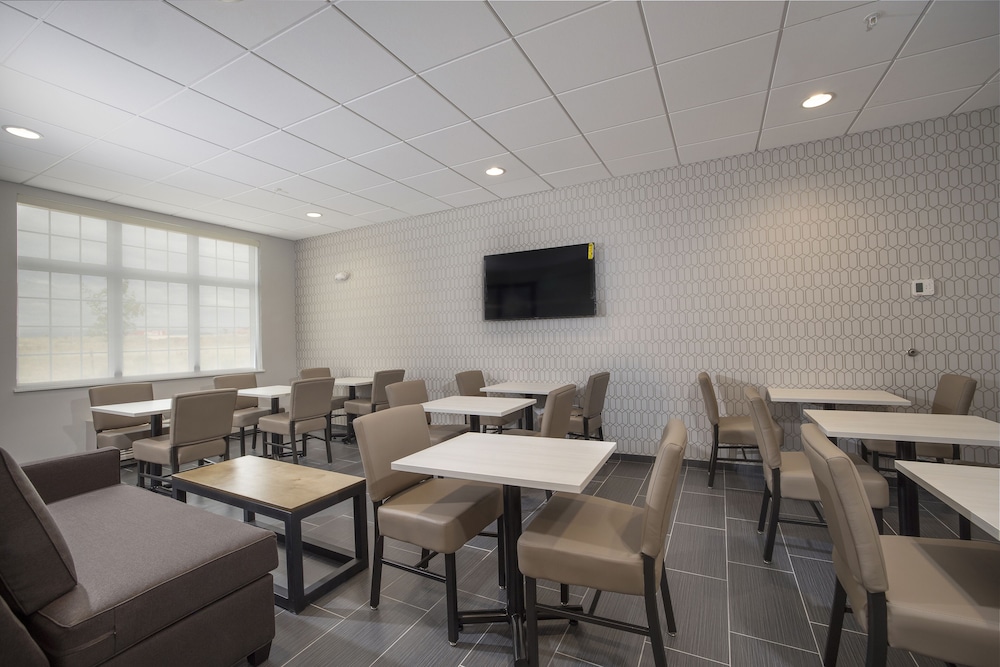 Microtel Inn Suites By Wyndham Loveland 20/22