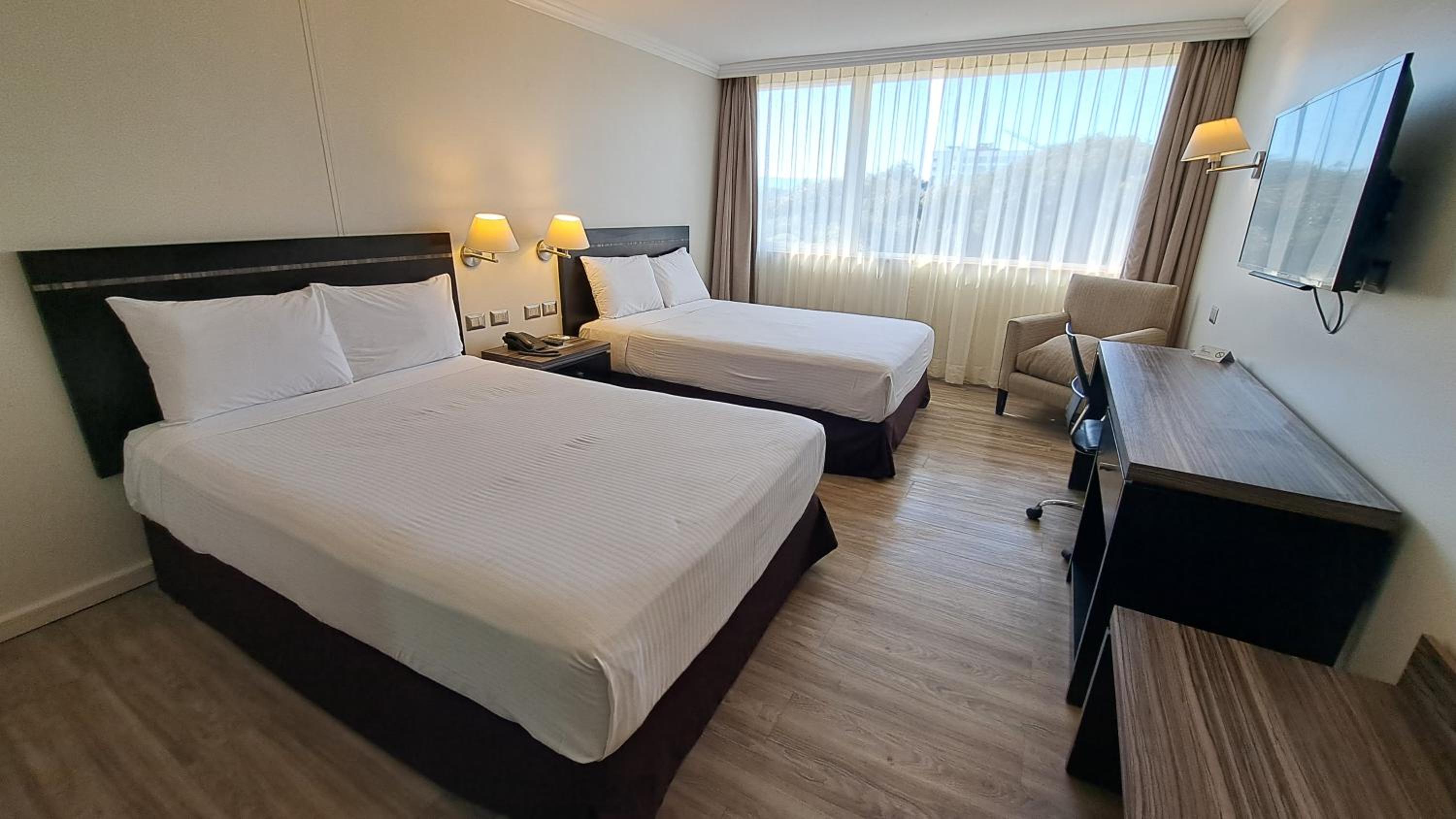 Room, Twin Beds, Partial Sea View