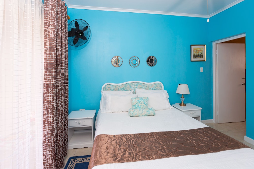 New Kingston Apt At Wellington Cove 7/27