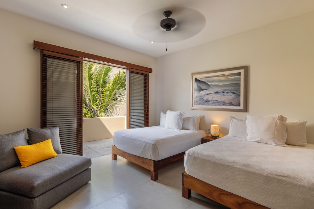 2 Bedrooms, Villa, 1 King and 2 Double Beds, Beach Front