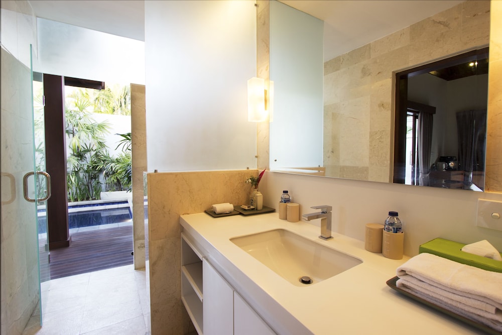 Serene Villas 48/49