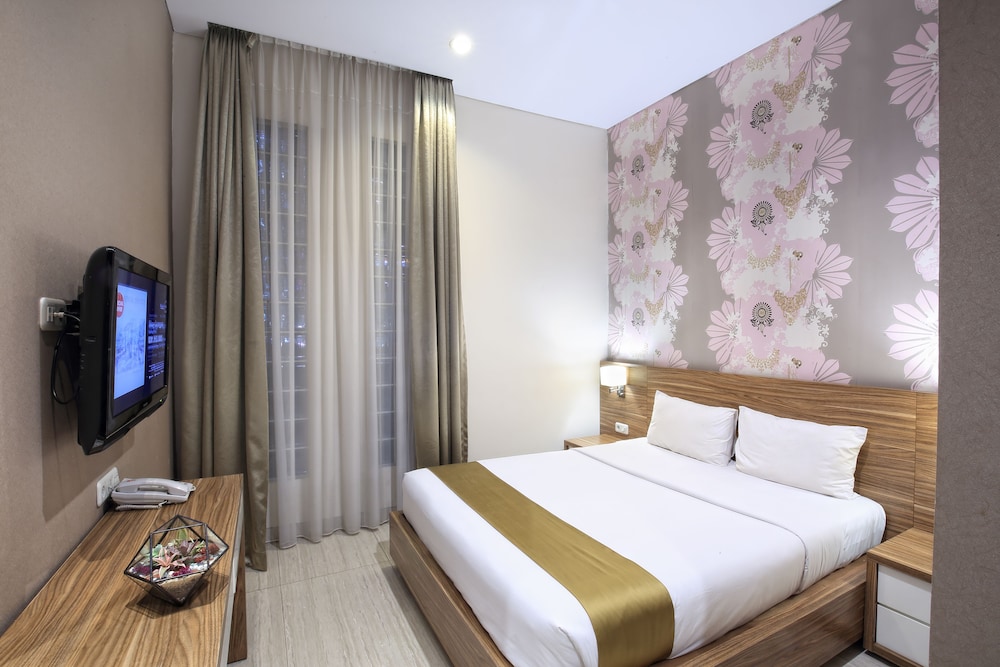 Rasuna Icon Hotel 8/61