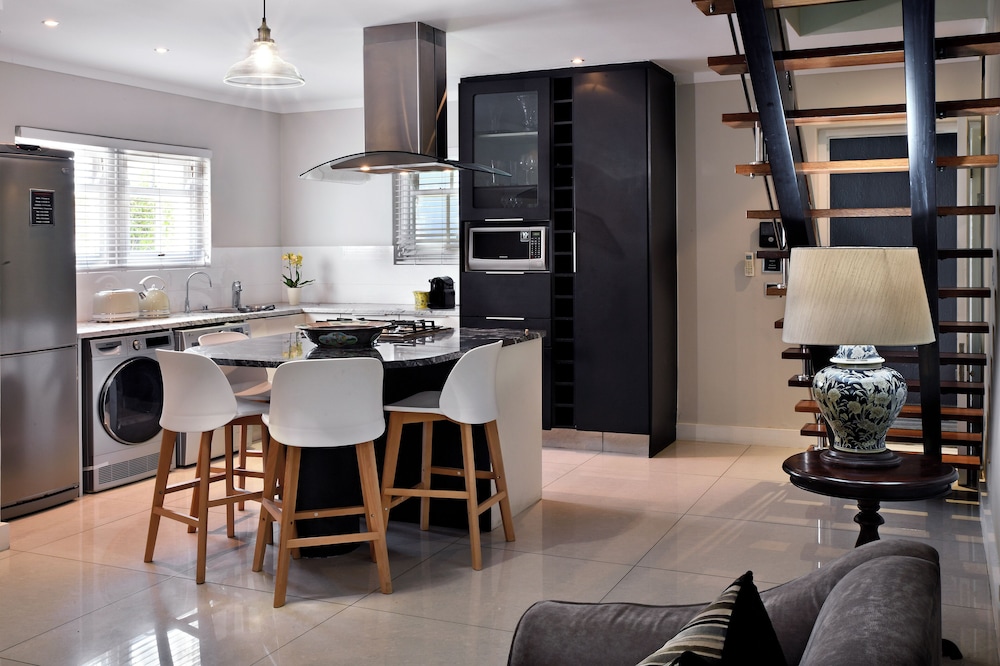 Le Petit Bijou Boutique Apartments 36/50