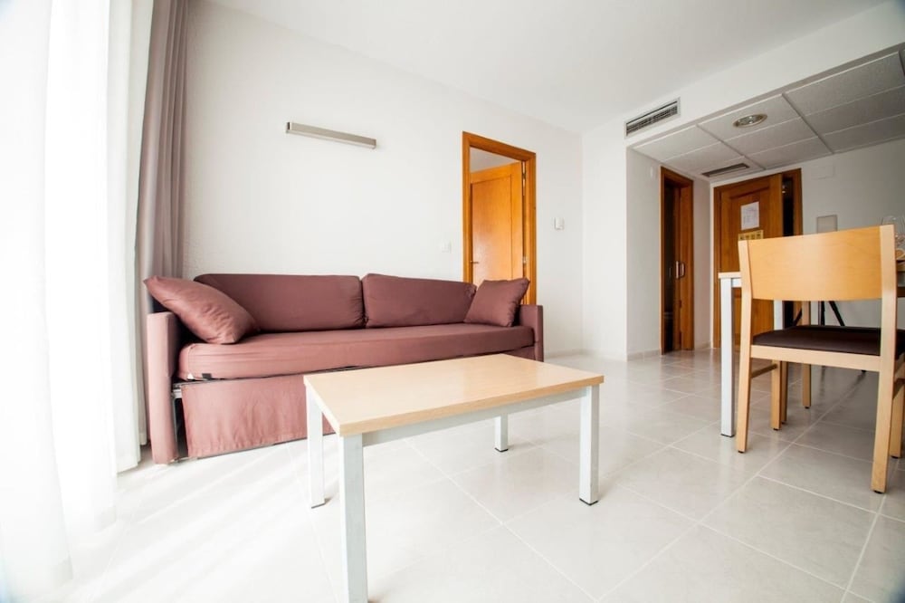 Acuazul Aparthotel and Spa 17/37