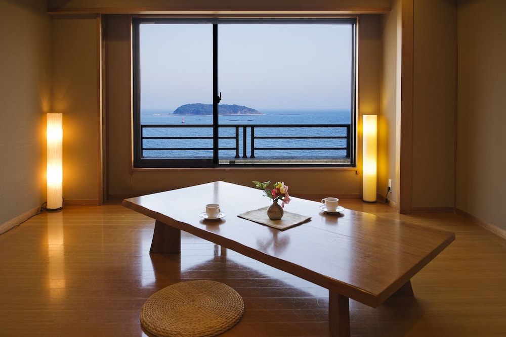 Ryugu Hotel 45/68
