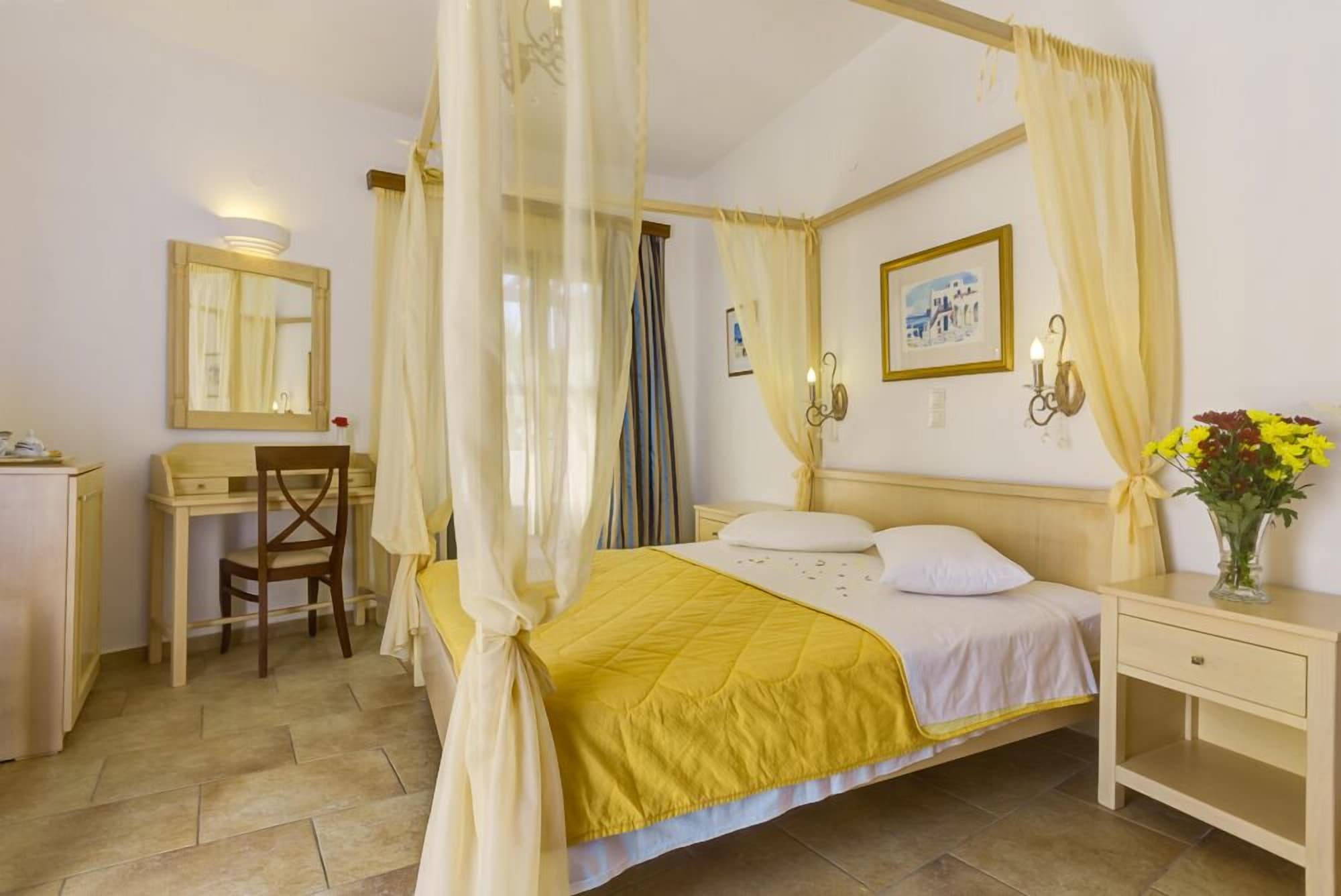 HONEYMOON, SUITE