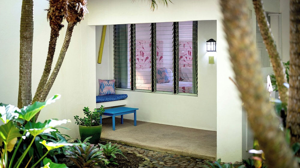 Montpelier Plantation & Beach 8/50