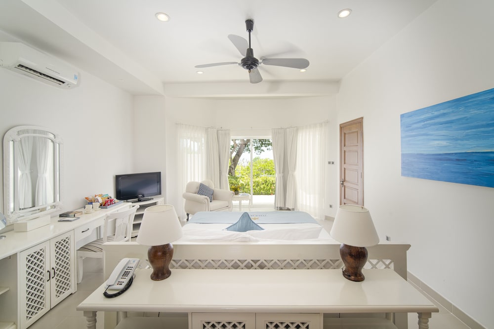 Fleur de Lys Resort & Spa Long Hai 85/94