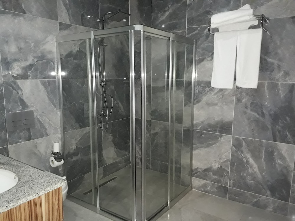 Tehran Boutique Hotel 45/48