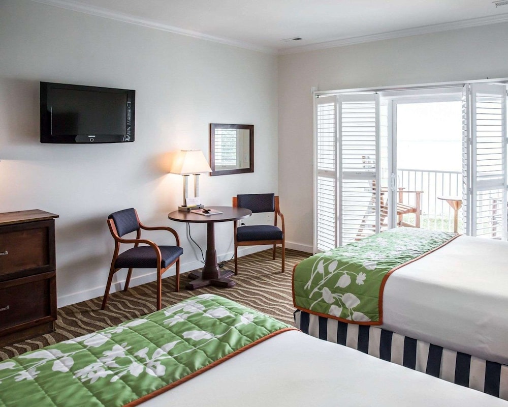 Island Inn and Suites, Ascend Hotel Collection 22/35