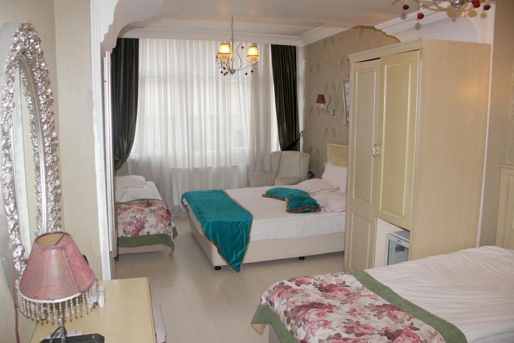 Divas Silver Hotel 36/71