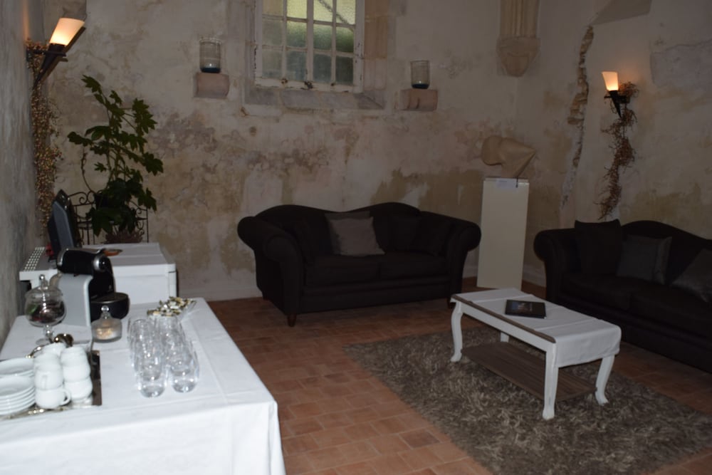 Chateau Le Sallay 29/58