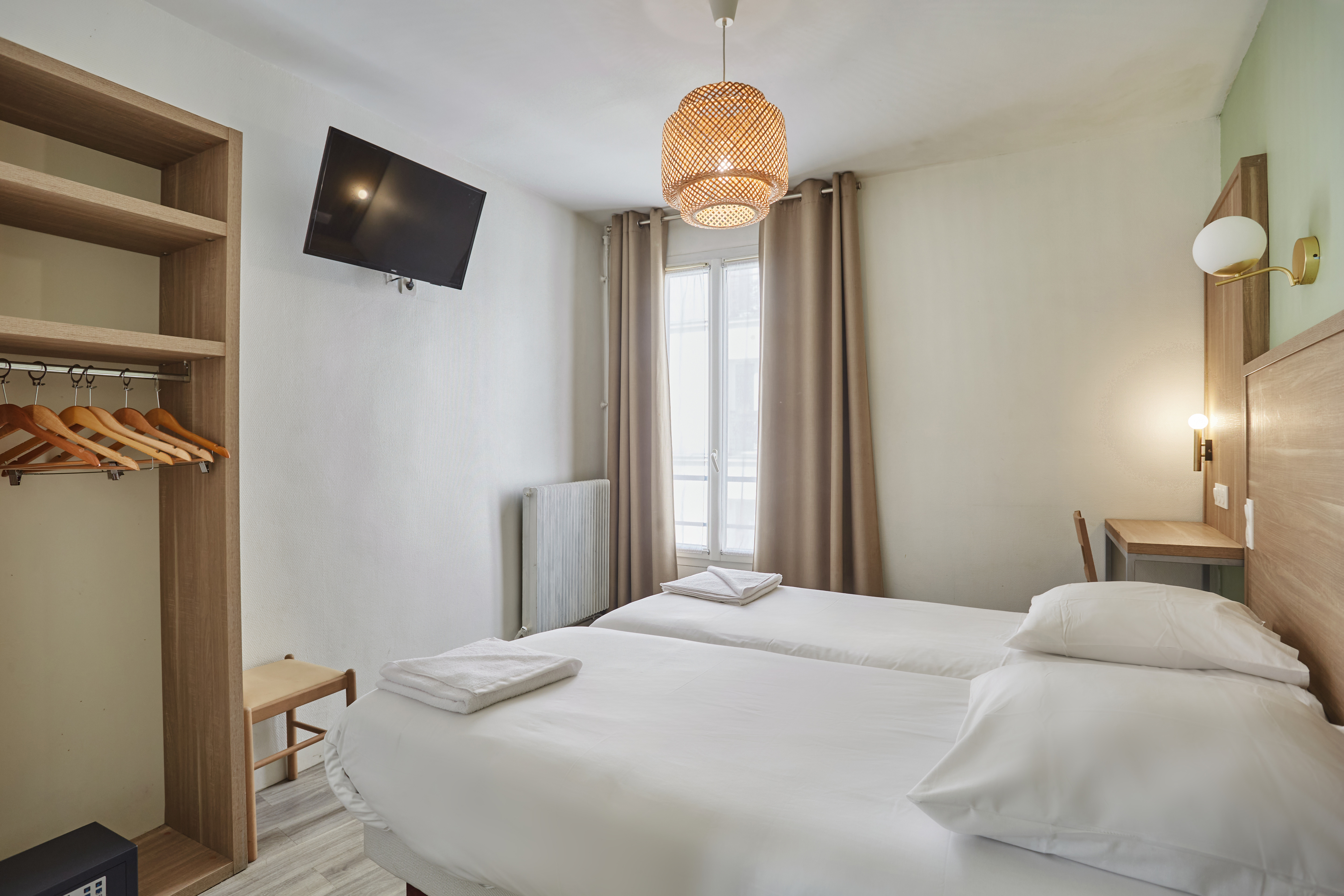 STANDARD, TWIN BEDS