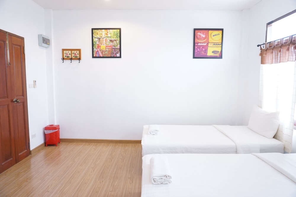 Sri Chiangkhan Hotel 12/44