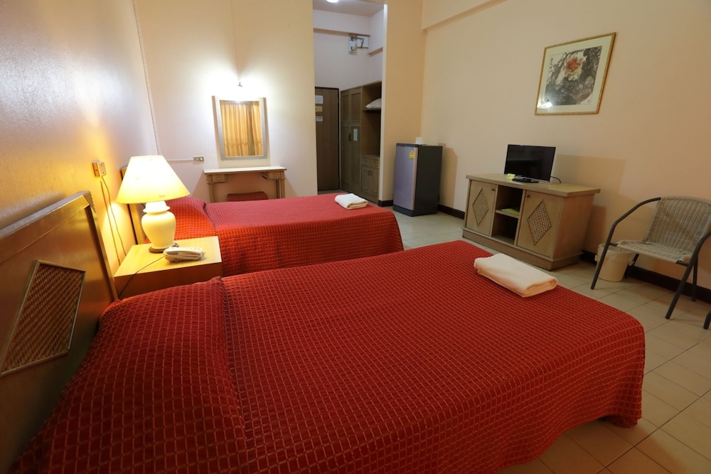 Pin Hotel 29/63
