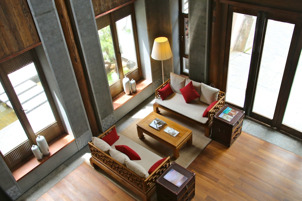 LUX Tea Horse Road Lijiang 13/44