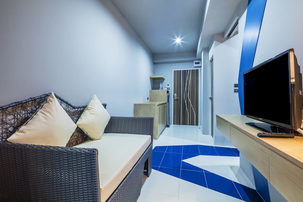 Atelier Suites 13/46