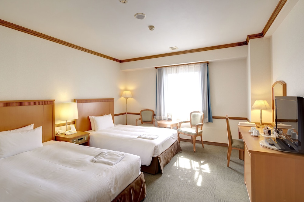 ROOM, TWIN BEDS, MAIN BUILDING