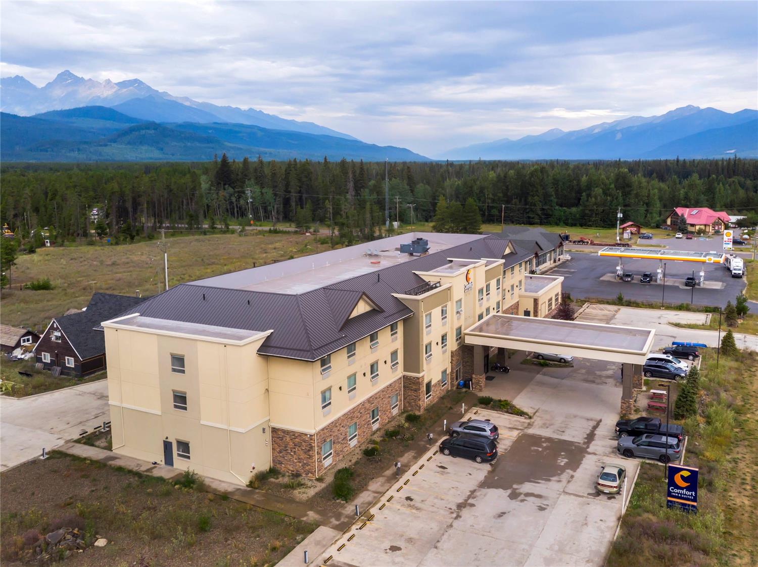Comfort Inn & Suites Valemount - Highway 5 8/21