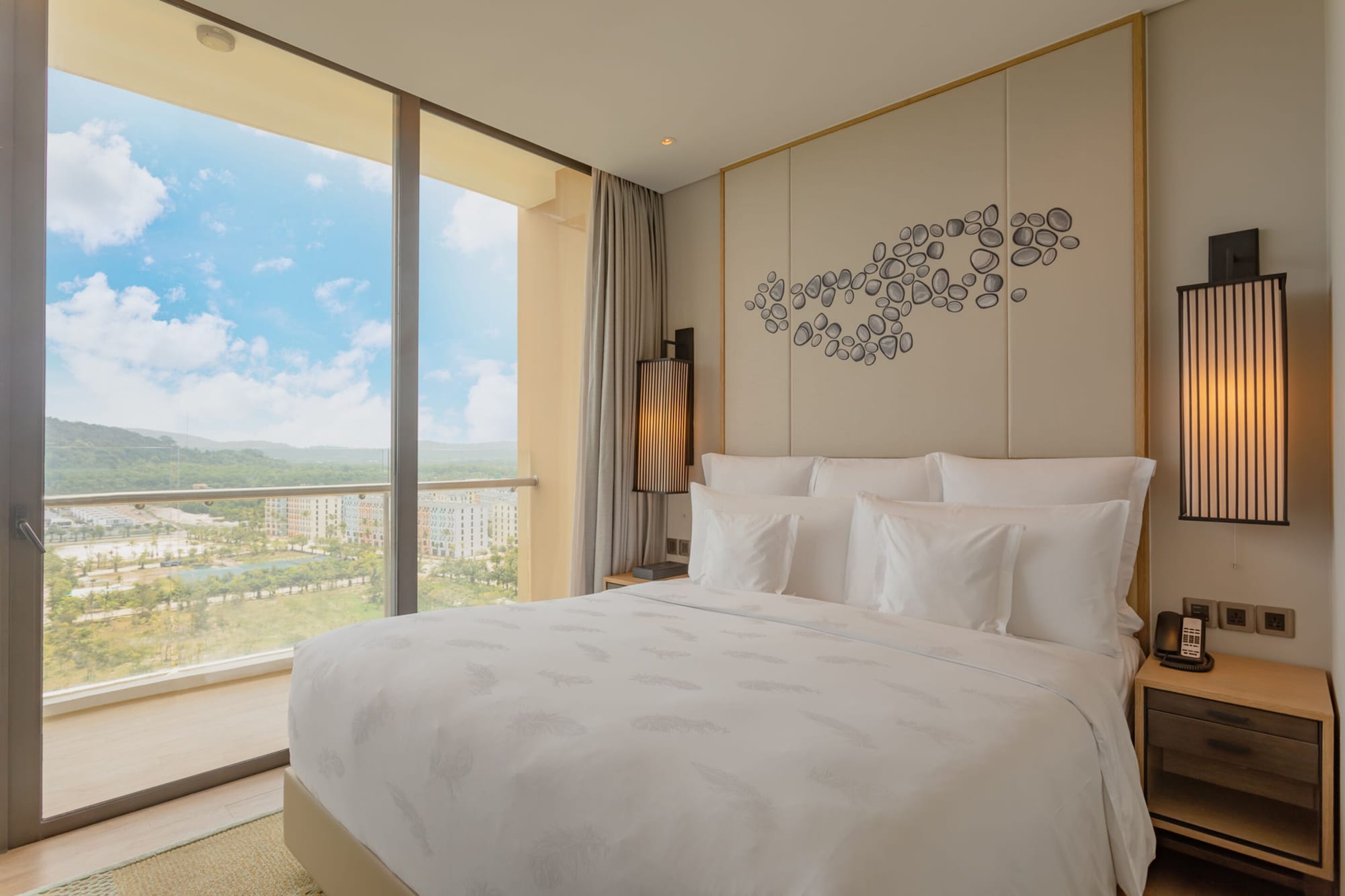 1 BEDROOM, RESIDENCE