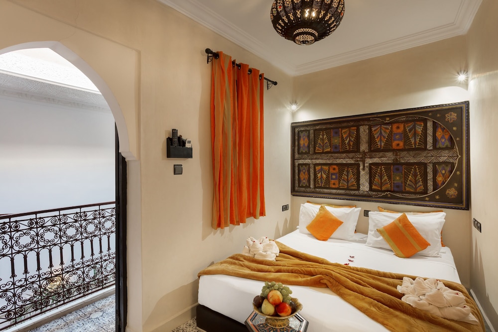 RIAD AFRICA 9/80