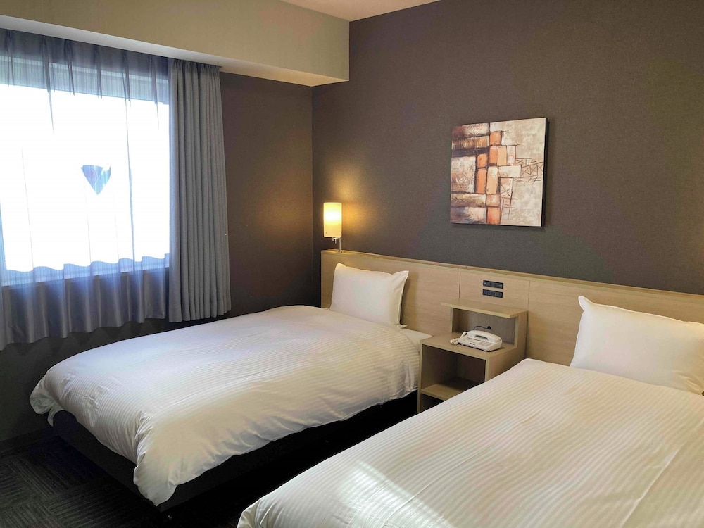Room, Twin Beds