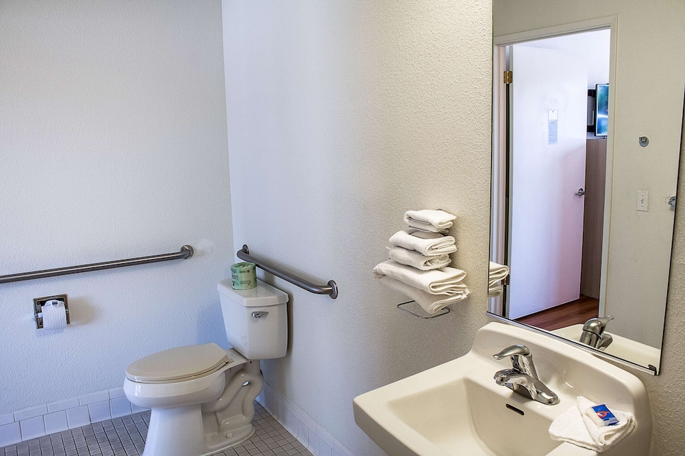 Motel6 Ukiah CA 28/53