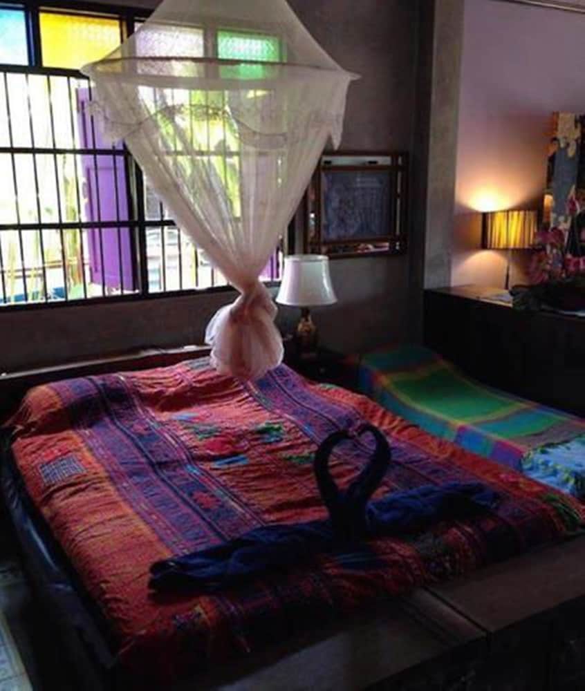 BANG LUANG HOUSE BANGKOK 39/70