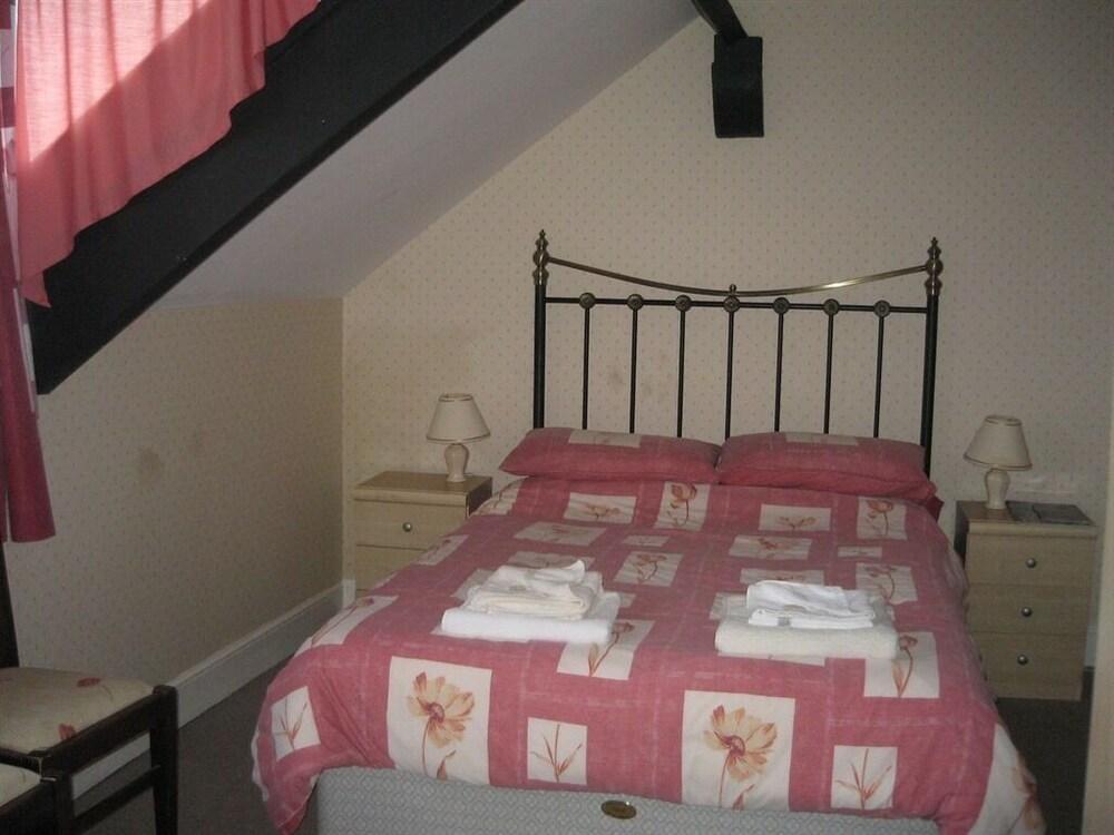 Beaches Guest House 10/12