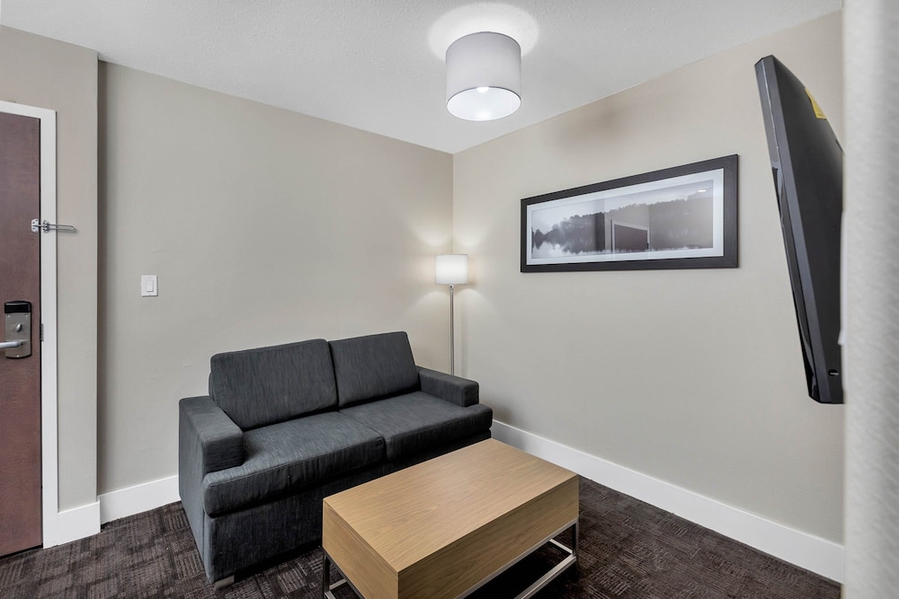 Sandman Hotel Grande Prairie 30/42