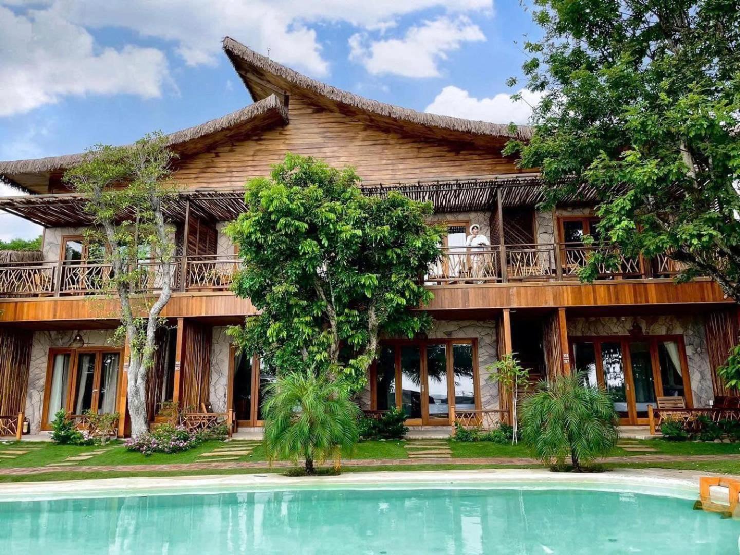 Rocks Beach Boutique Bungalows 2/80