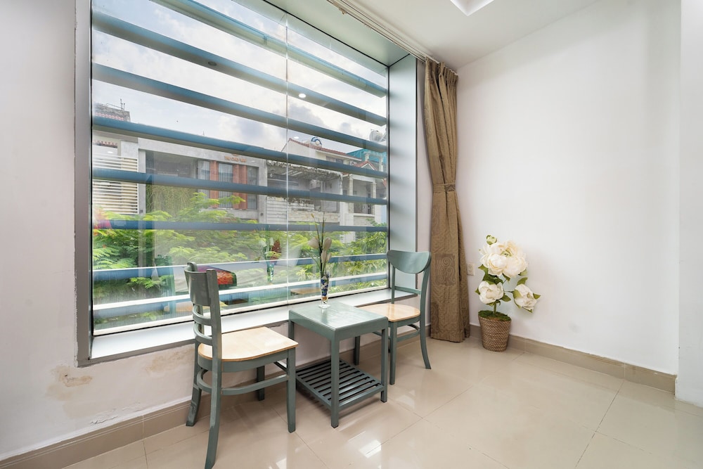 Collection O Cozy 5 Hotel - Near SECC 37/43