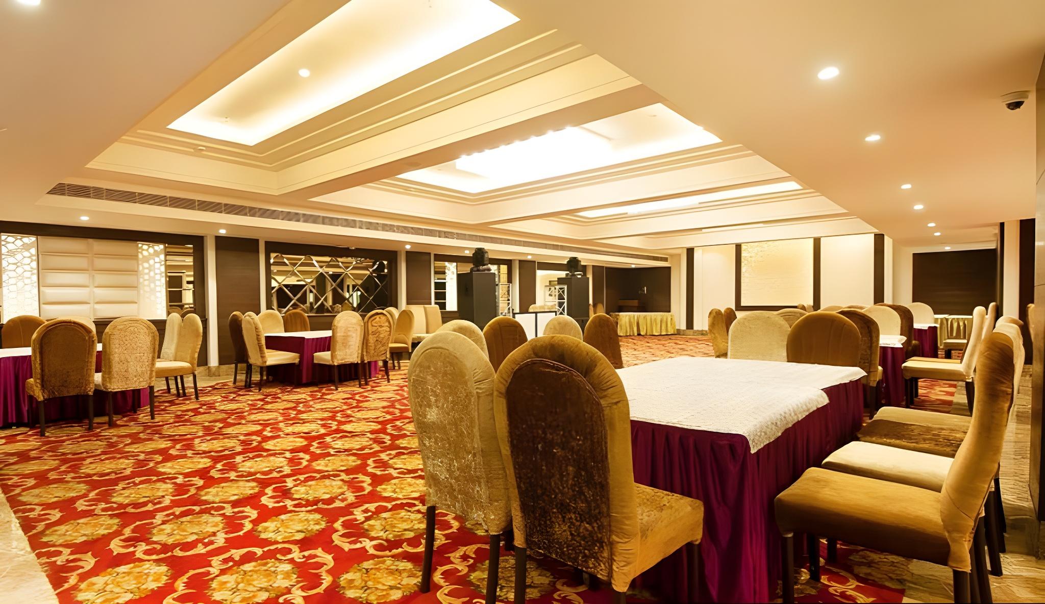 The Palm Court 23/28