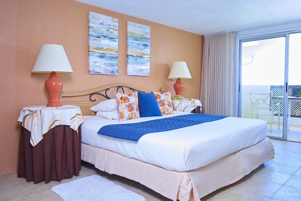 Sunswept Beach Hotel 5/44