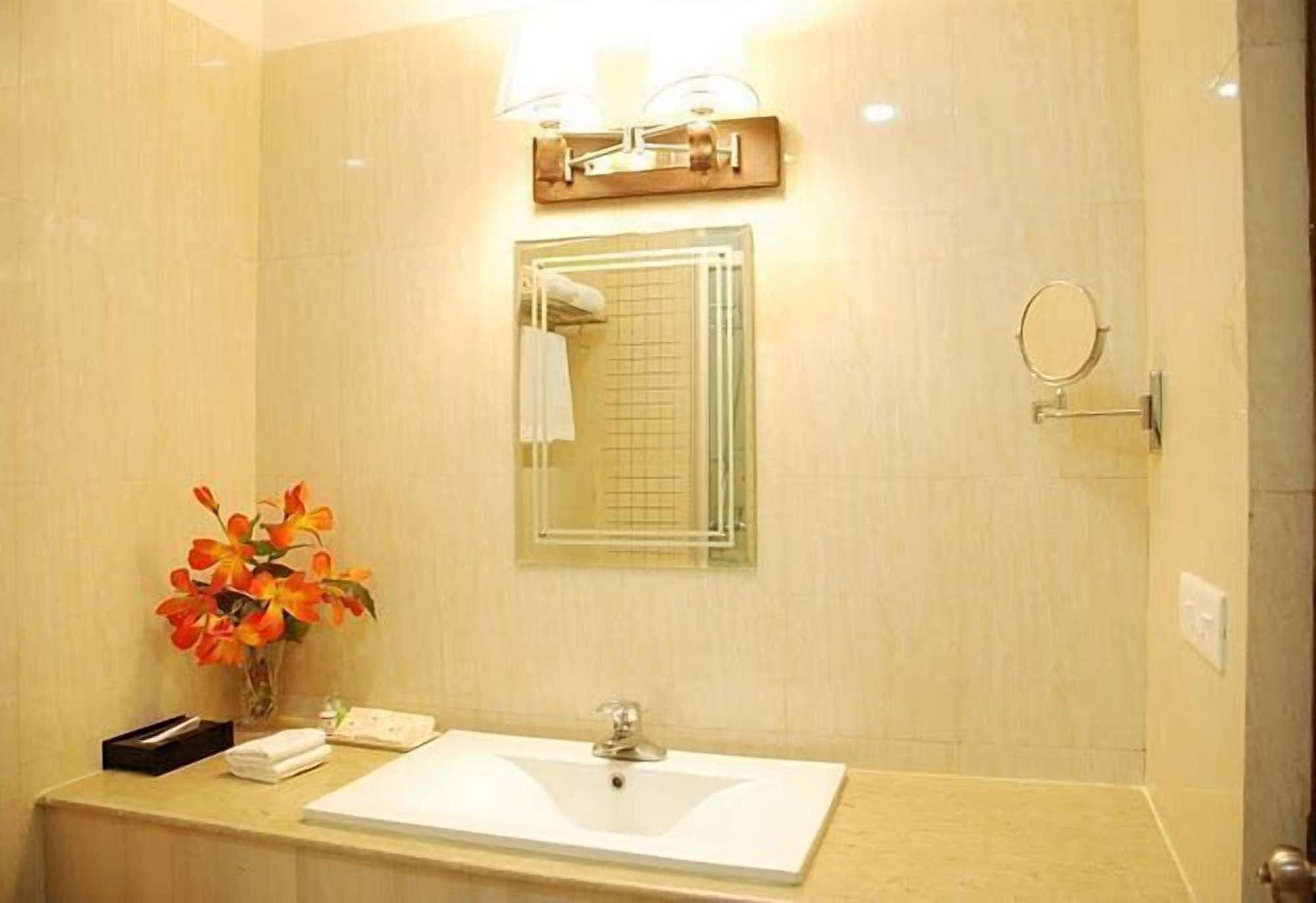 DIVINE THE BOUTIQUE HOTEL 14/14