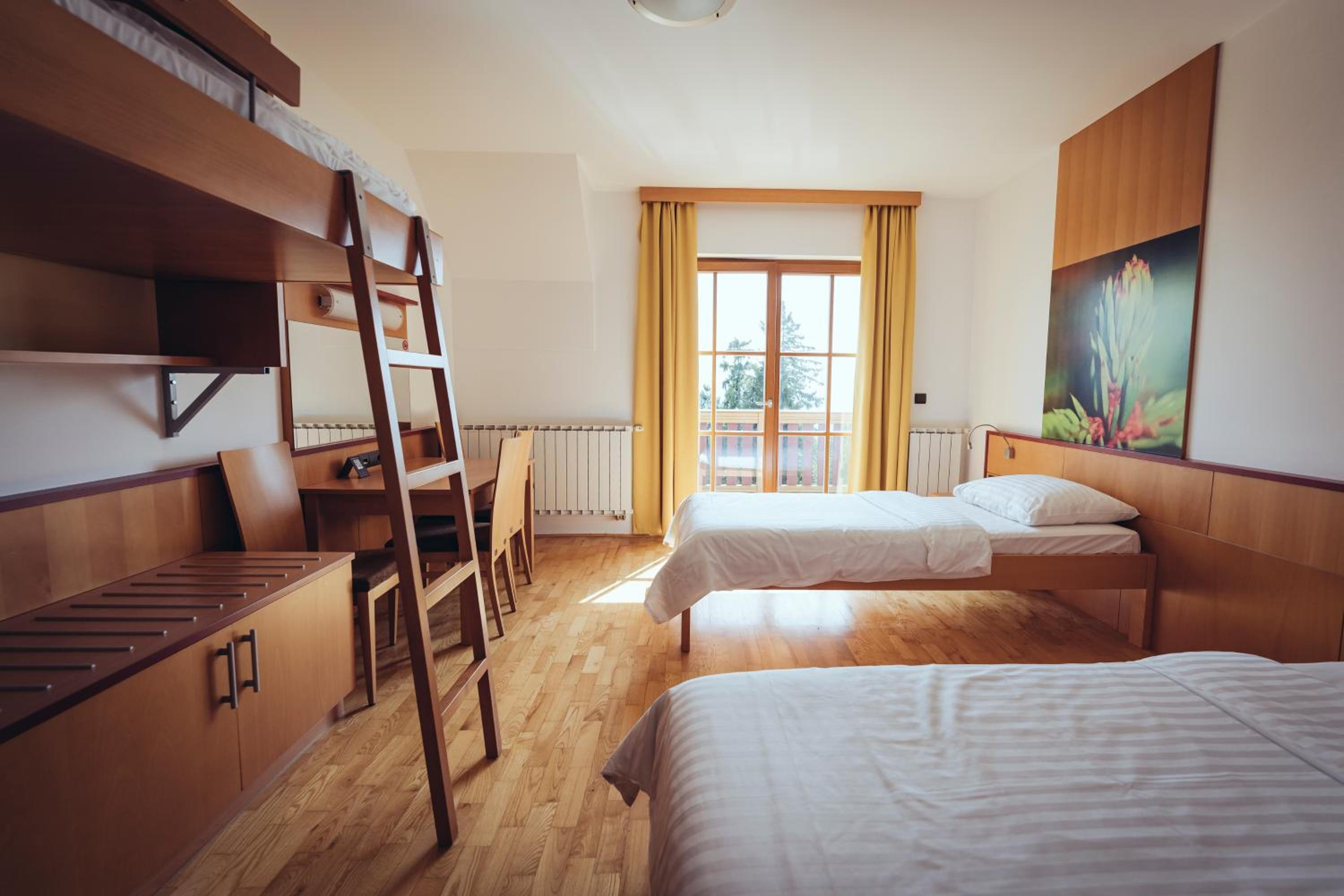 HOTEL VIDEC 18/50