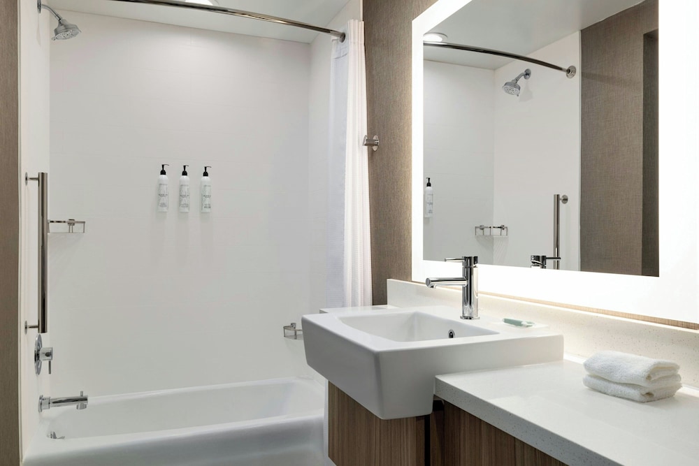 SpringHill Suites by Marriott Easton PA 23/25