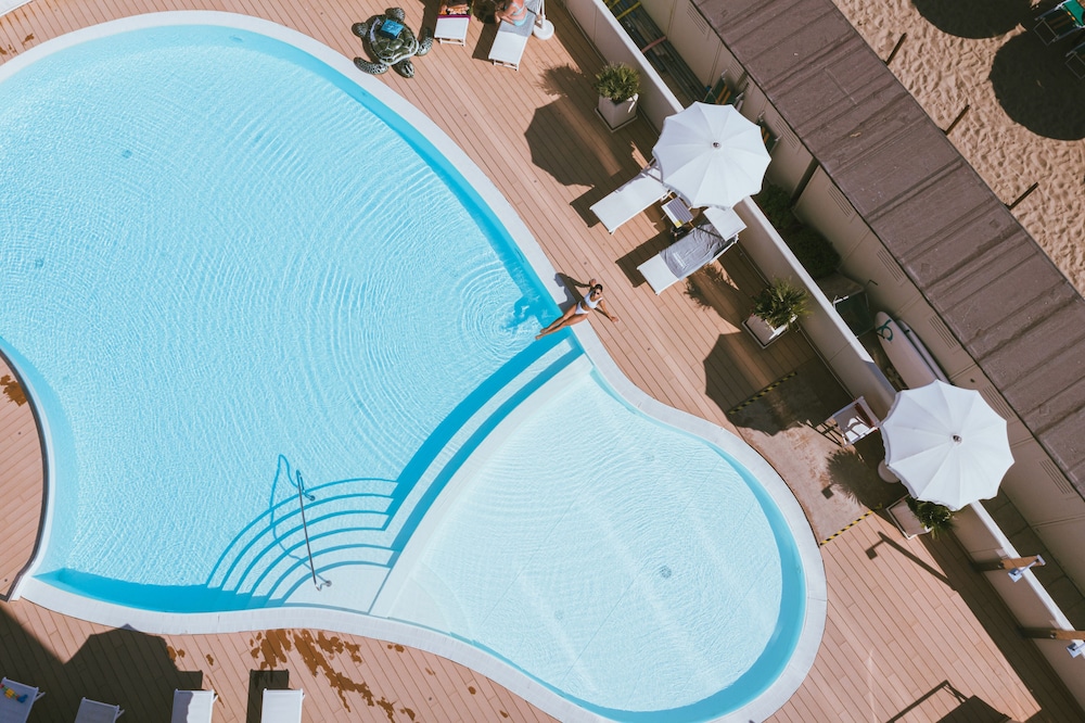 Nautilus Family Hotel 25/50