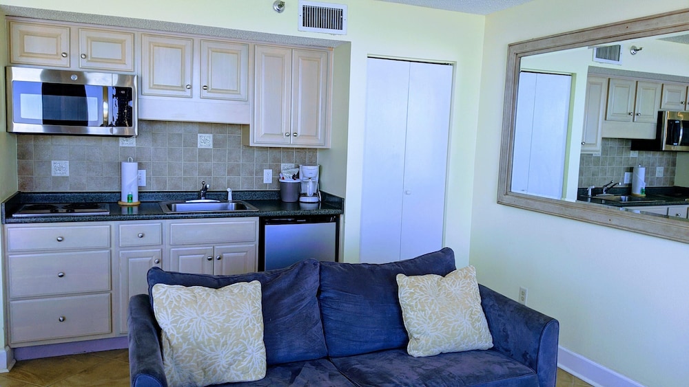 Shell Island Resort - All Oceanfront Suites 43/68