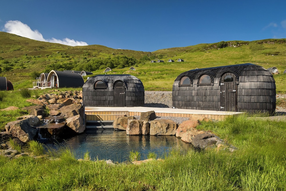 Bracken Hide Hotel 40/47