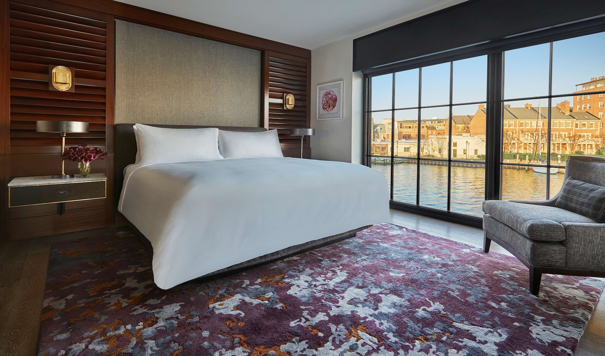 HARBOUR, KING BED