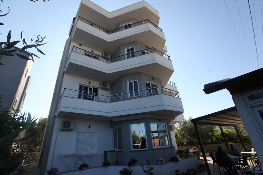 Hotel Sunshine 2/50
