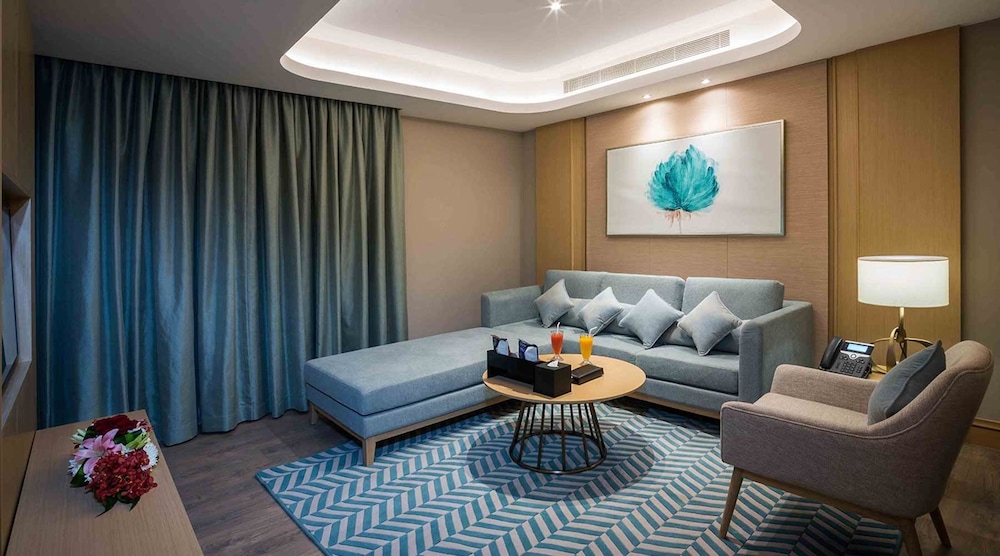 Boudl Al Olaya 36/49
