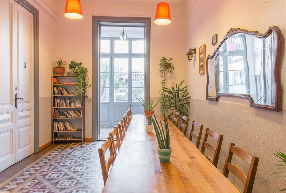 Soul Backpackers Barcelona 15/24