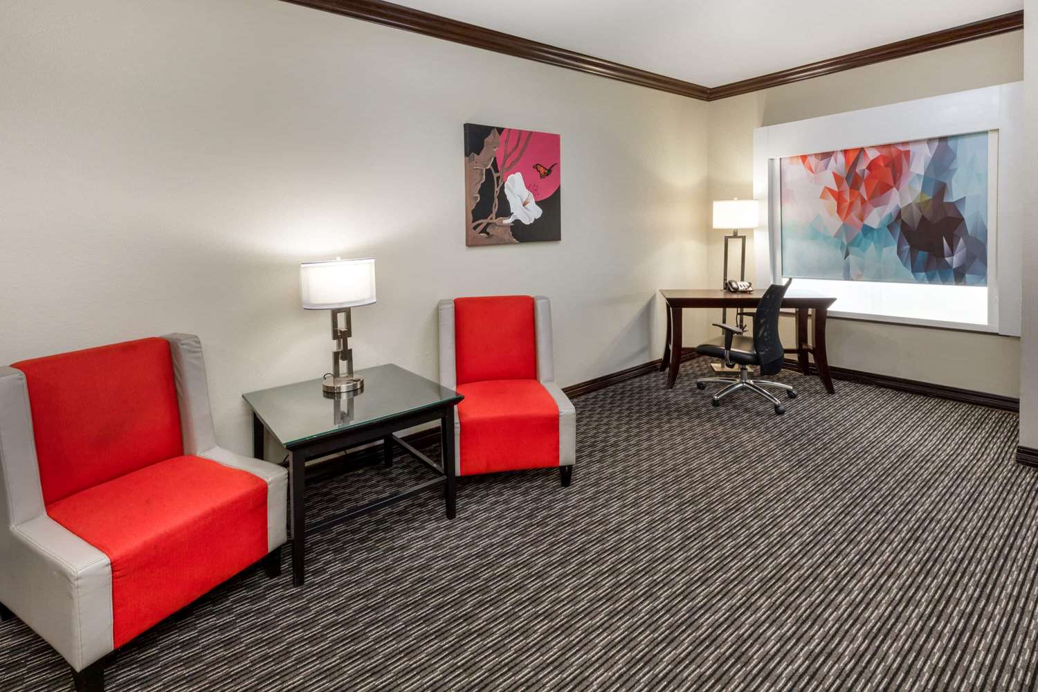 Hawthorn Suites by Wyndham Lubbock 54/92