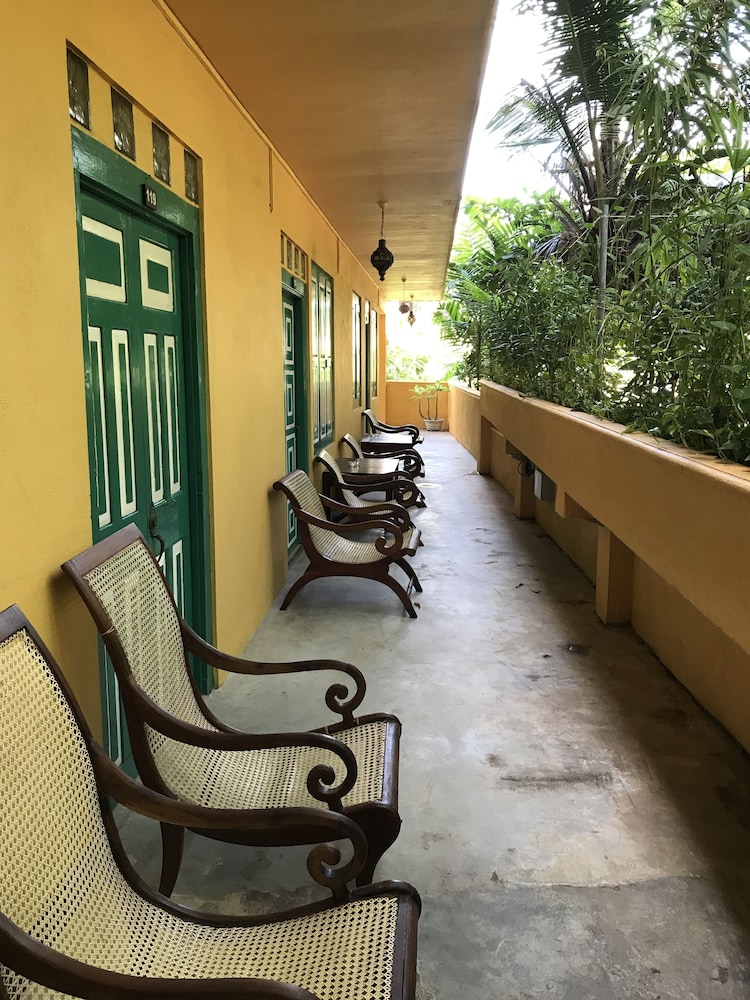 Thambapanni Retreat 44/72
