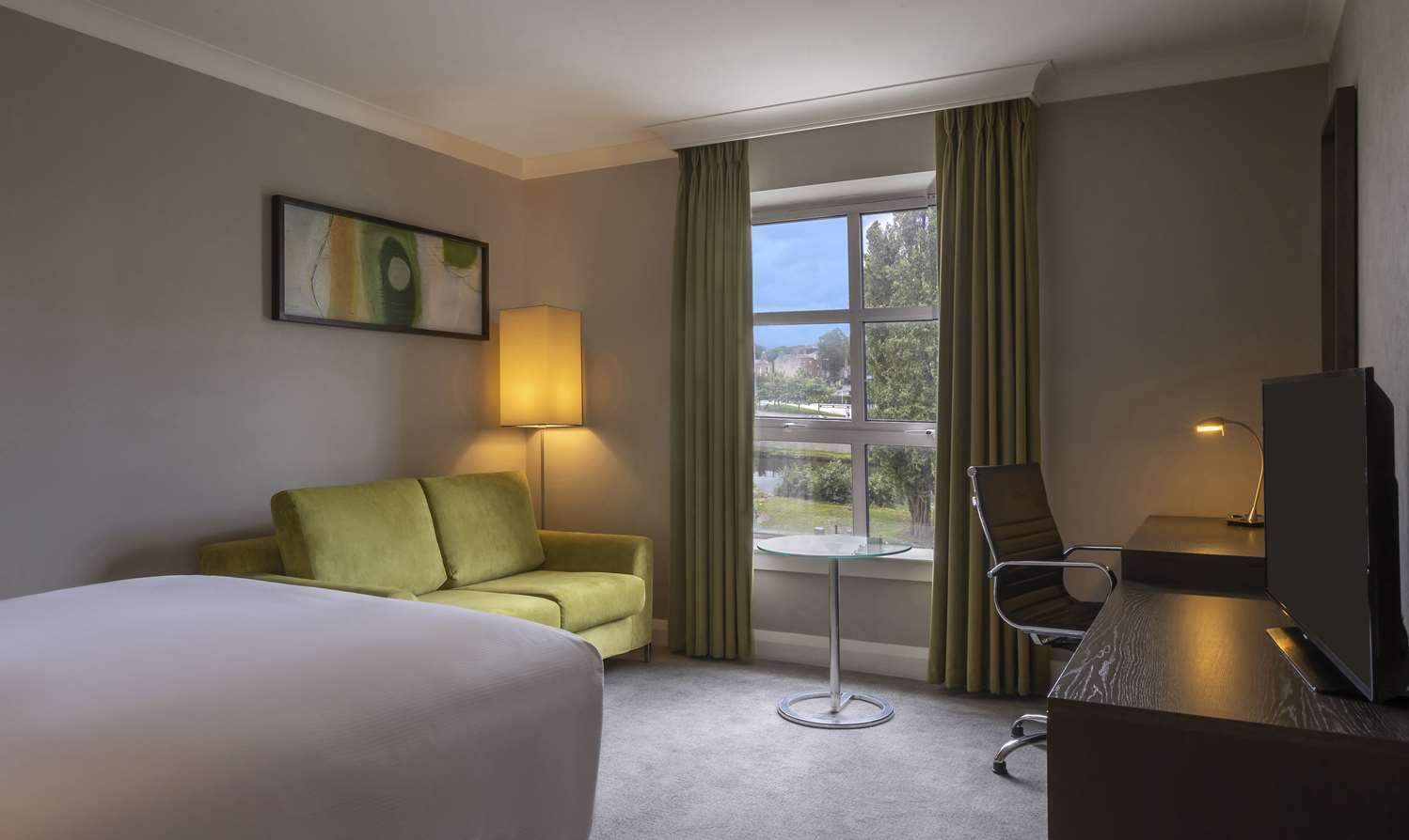 Room, Queen Bed, Sofa