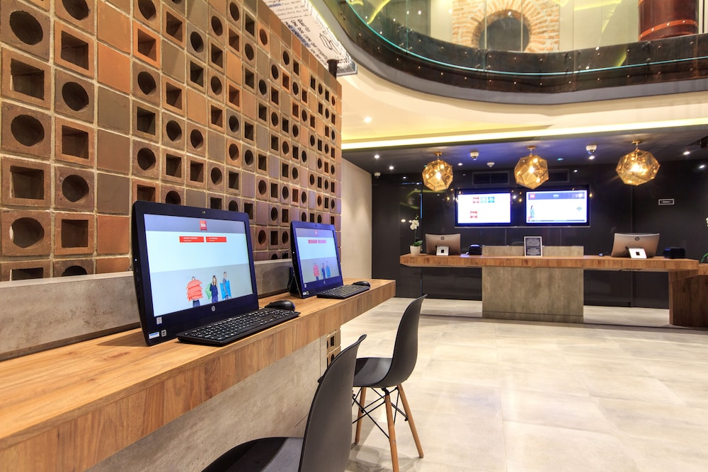 Ibis Cucuta 3/75