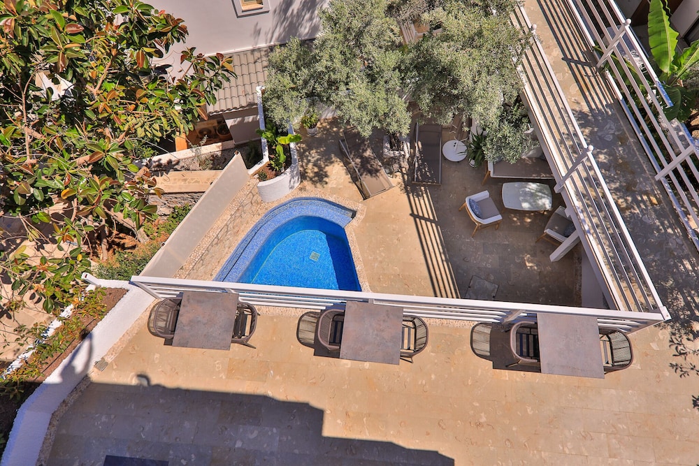 Kalkan Saray Suites Hotel 1/74