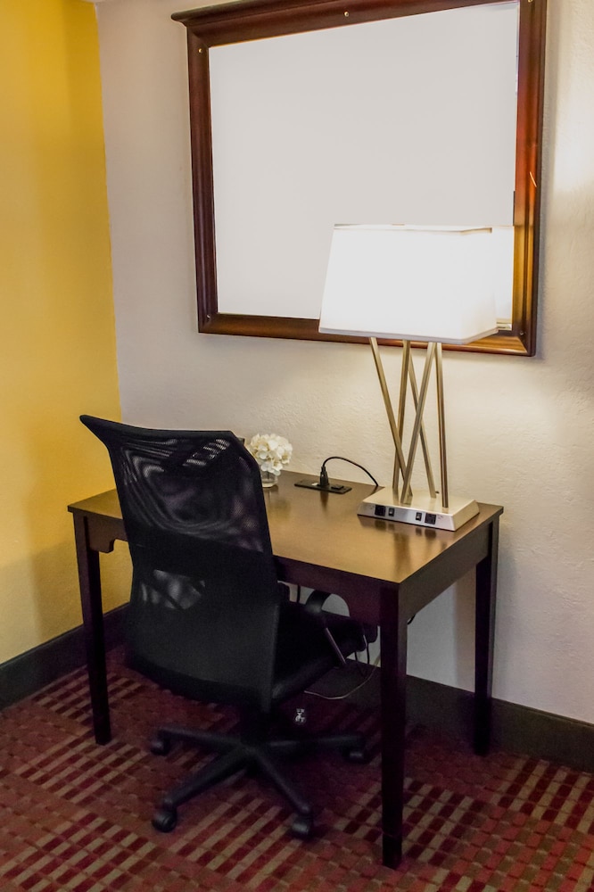 Grand Williston Hotel Conference Center 31/32